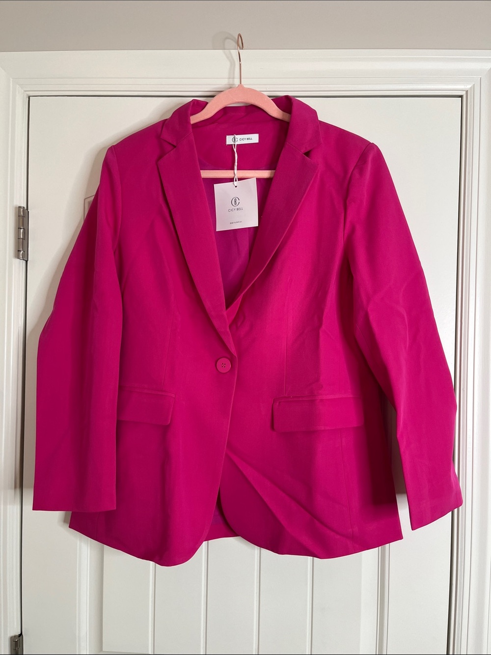 NEW-Cicy Bell-Women's Fuchsia Single-Button Notch Lapel Blazer-XL